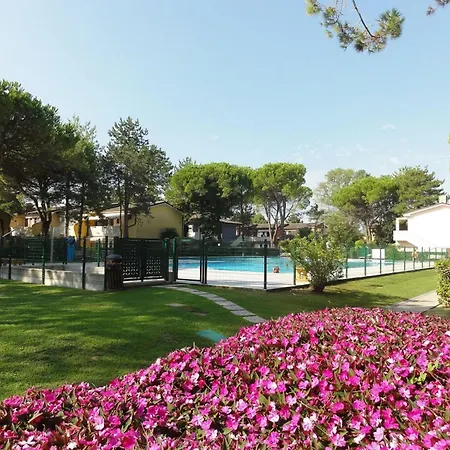 Flat In A House With Garden